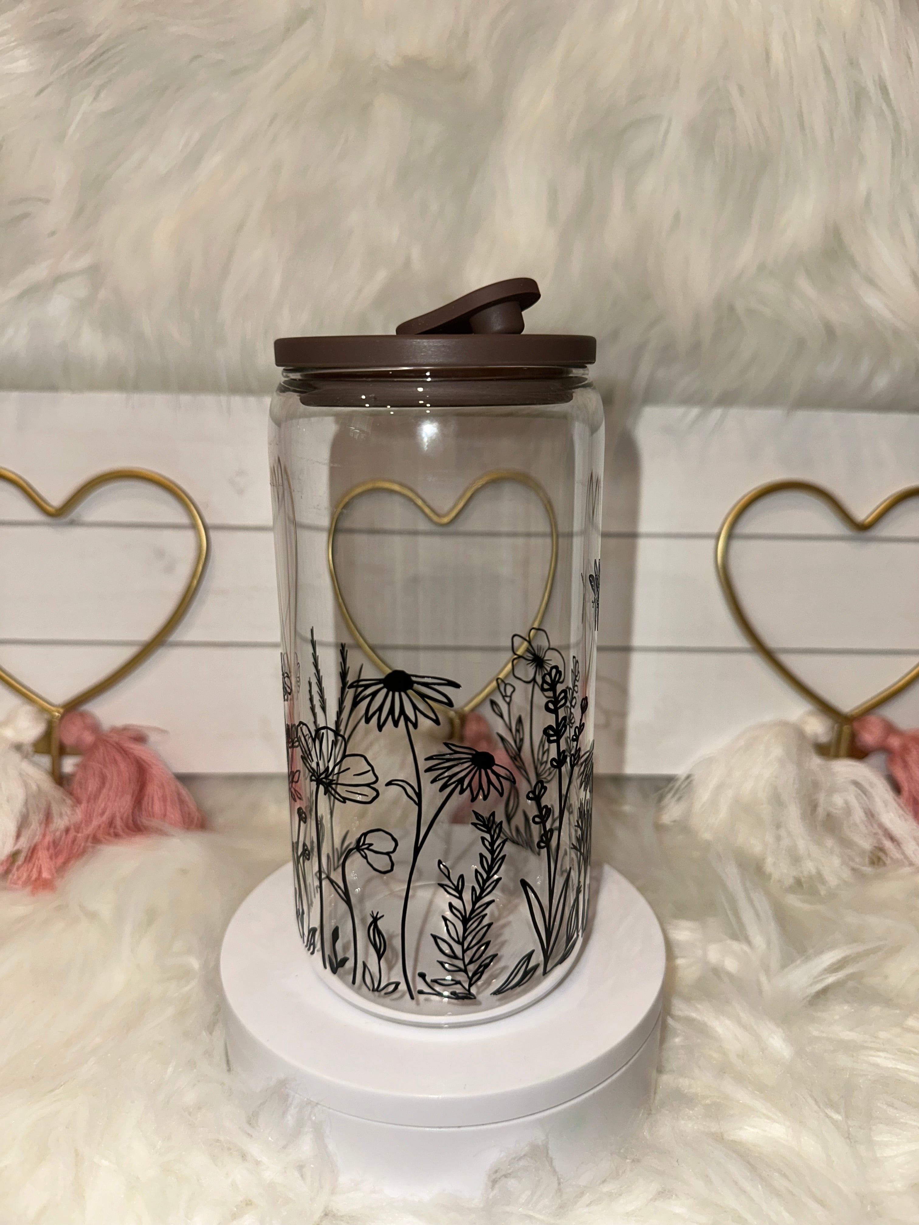 FLOWERS ALL AROUND GLASS CUP